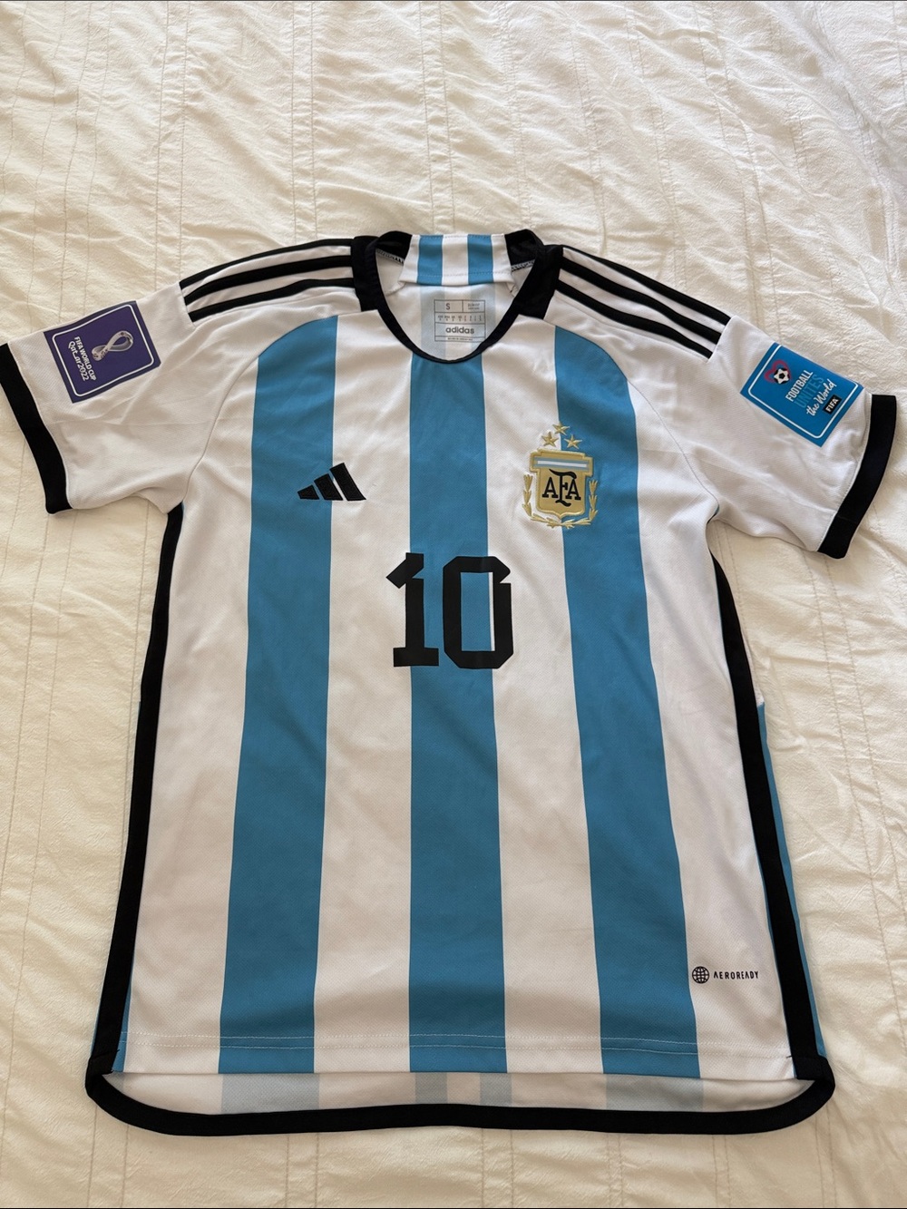 Adidas Argentina Messi #10 Qatar 2022 Jersey & bracelet